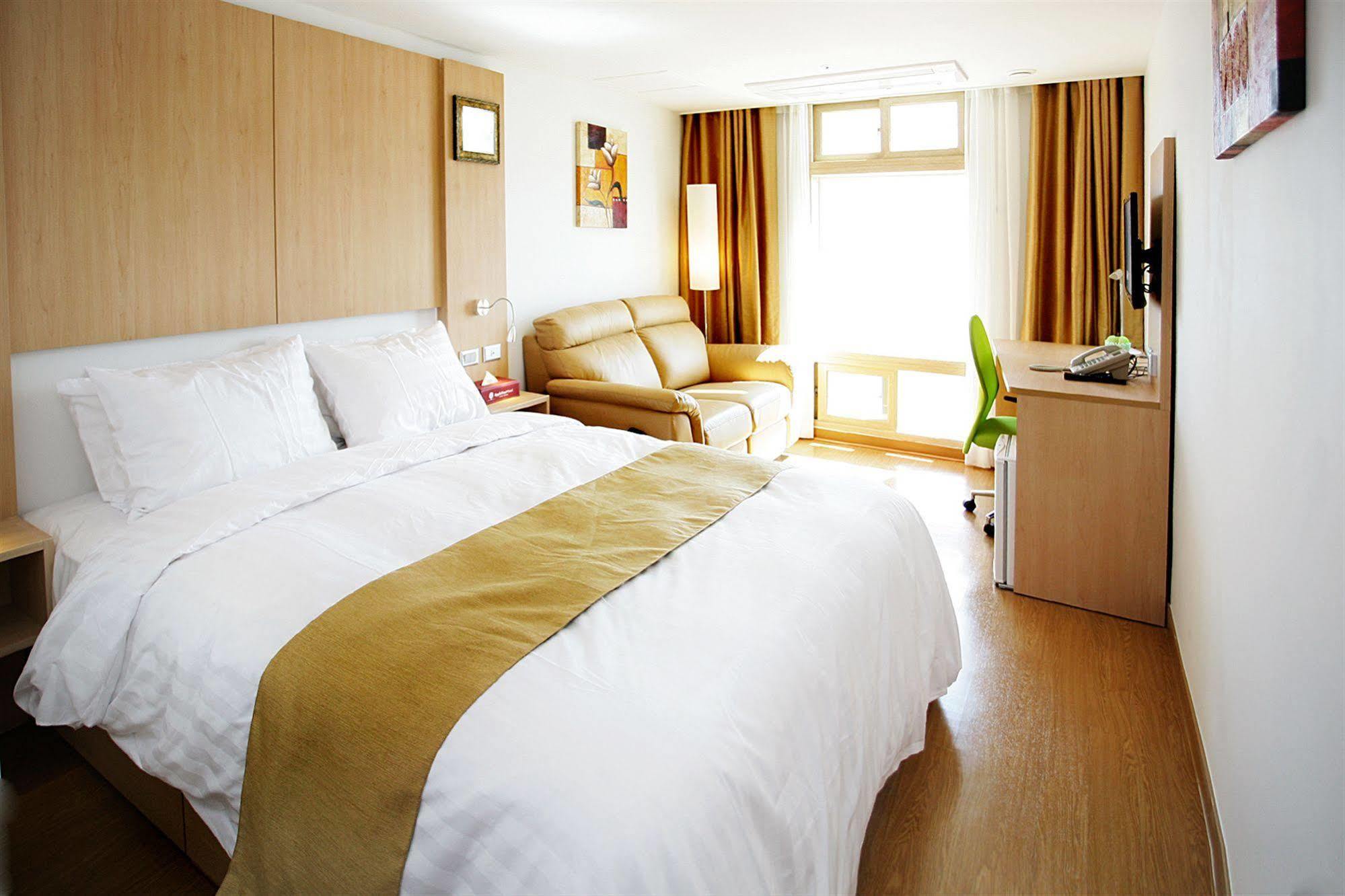Gunsan Apple Tree Hotel Ngoại thất bức ảnh